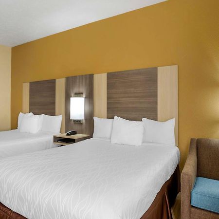 Best Western Plus Springfield Airport Inn Extérieur photo
