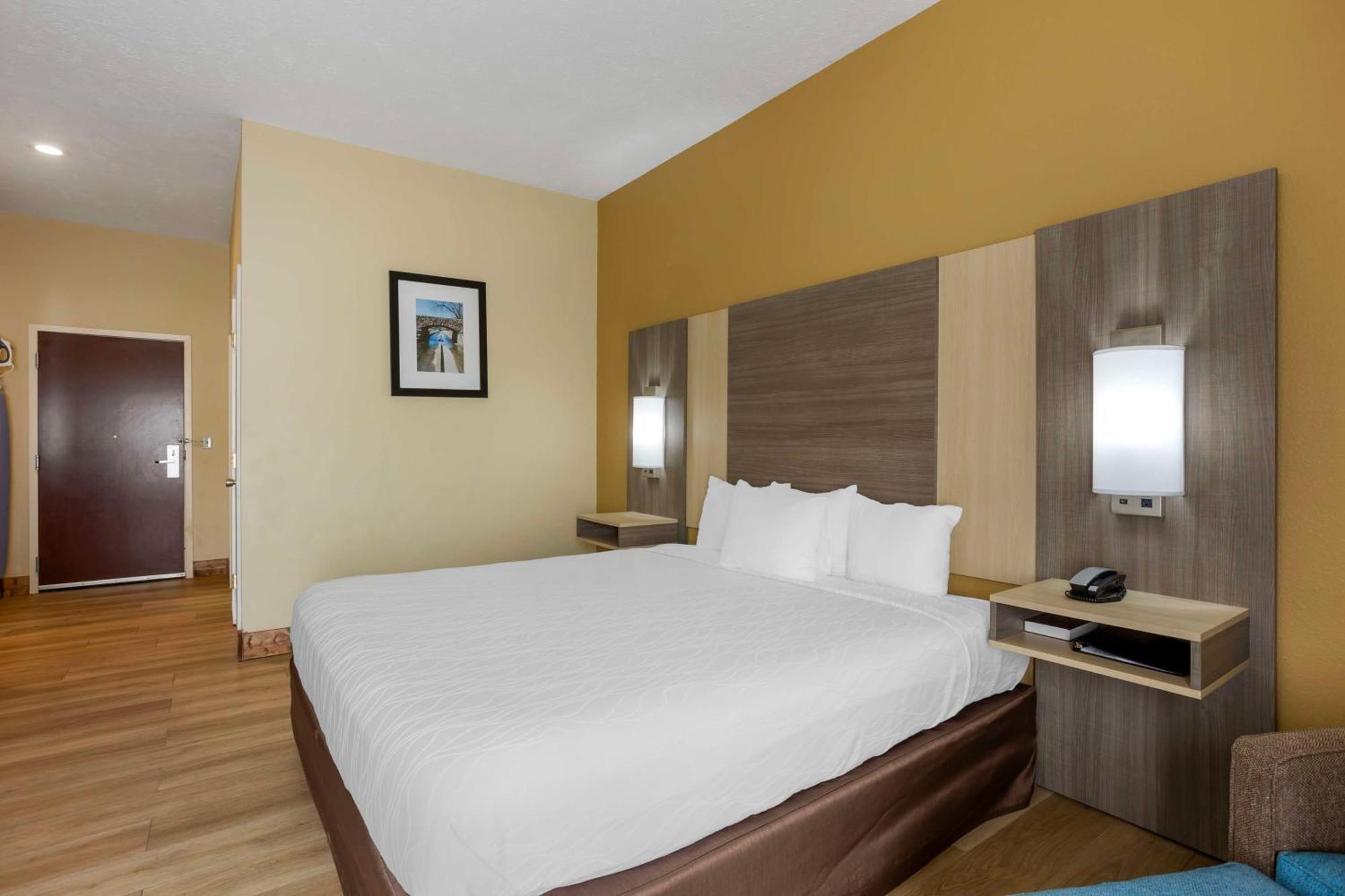 Best Western Plus Springfield Airport Inn Extérieur photo