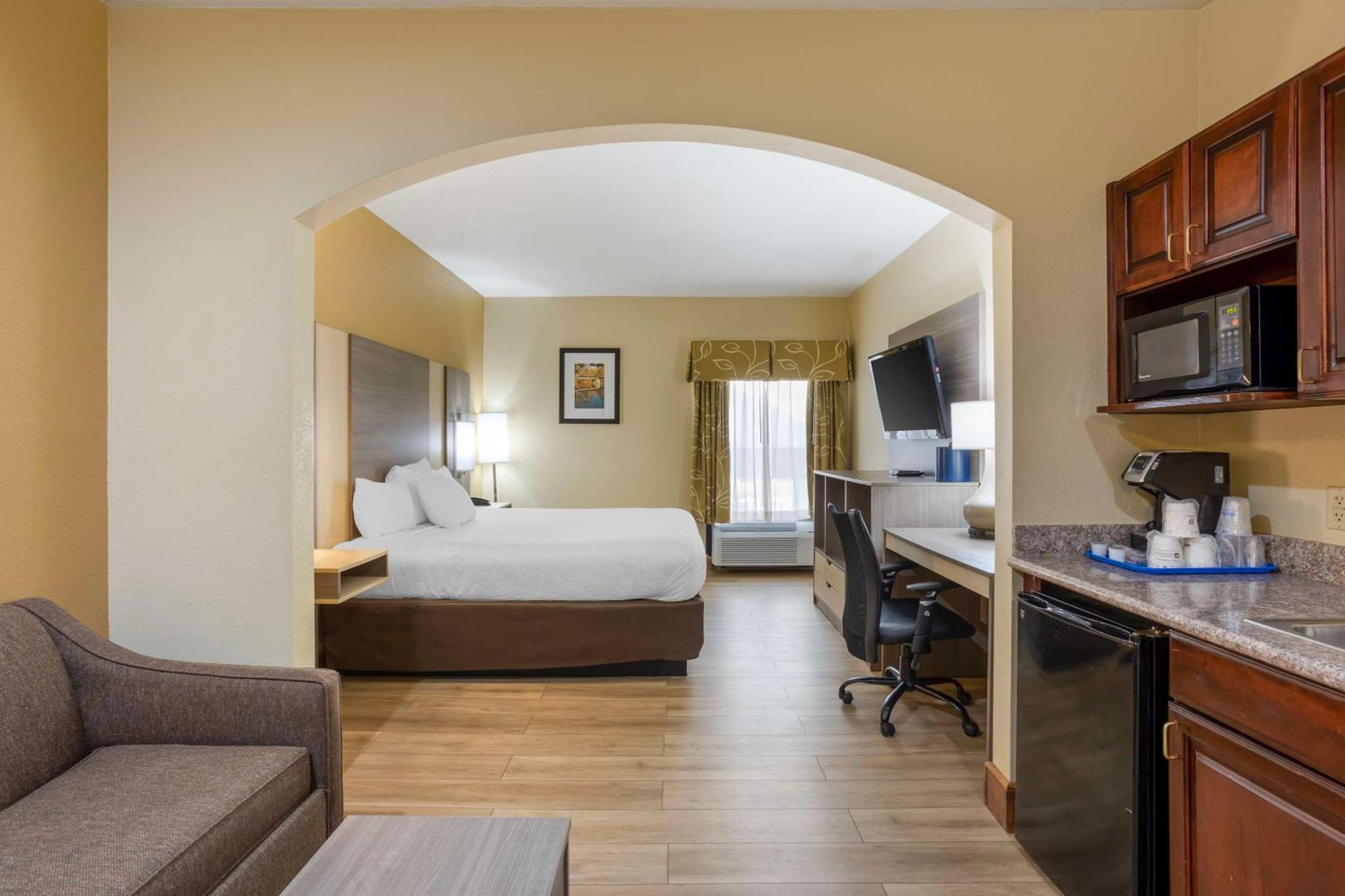 Best Western Plus Springfield Airport Inn Extérieur photo