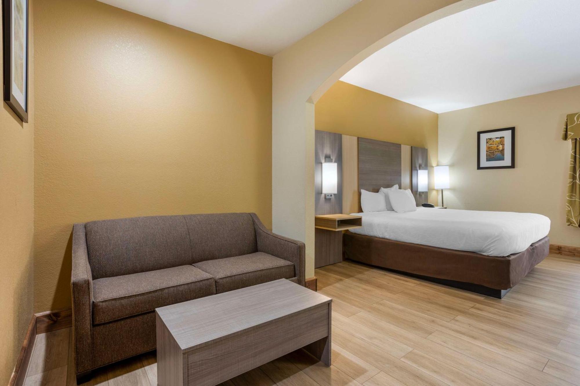 Best Western Plus Springfield Airport Inn Extérieur photo