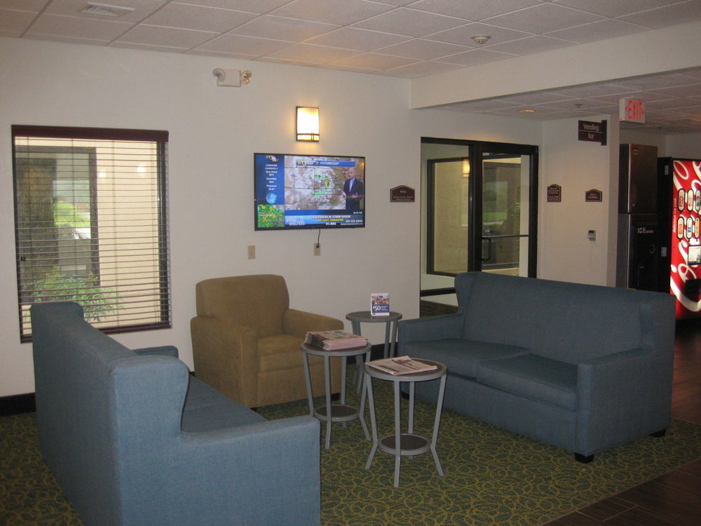 Best Western Plus Springfield Airport Inn Extérieur photo